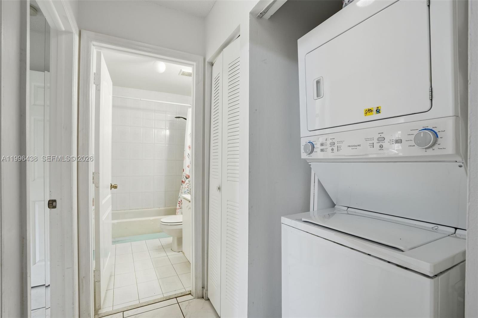 IBIS VILLA AT MIAMI GARDE - Residential Lease