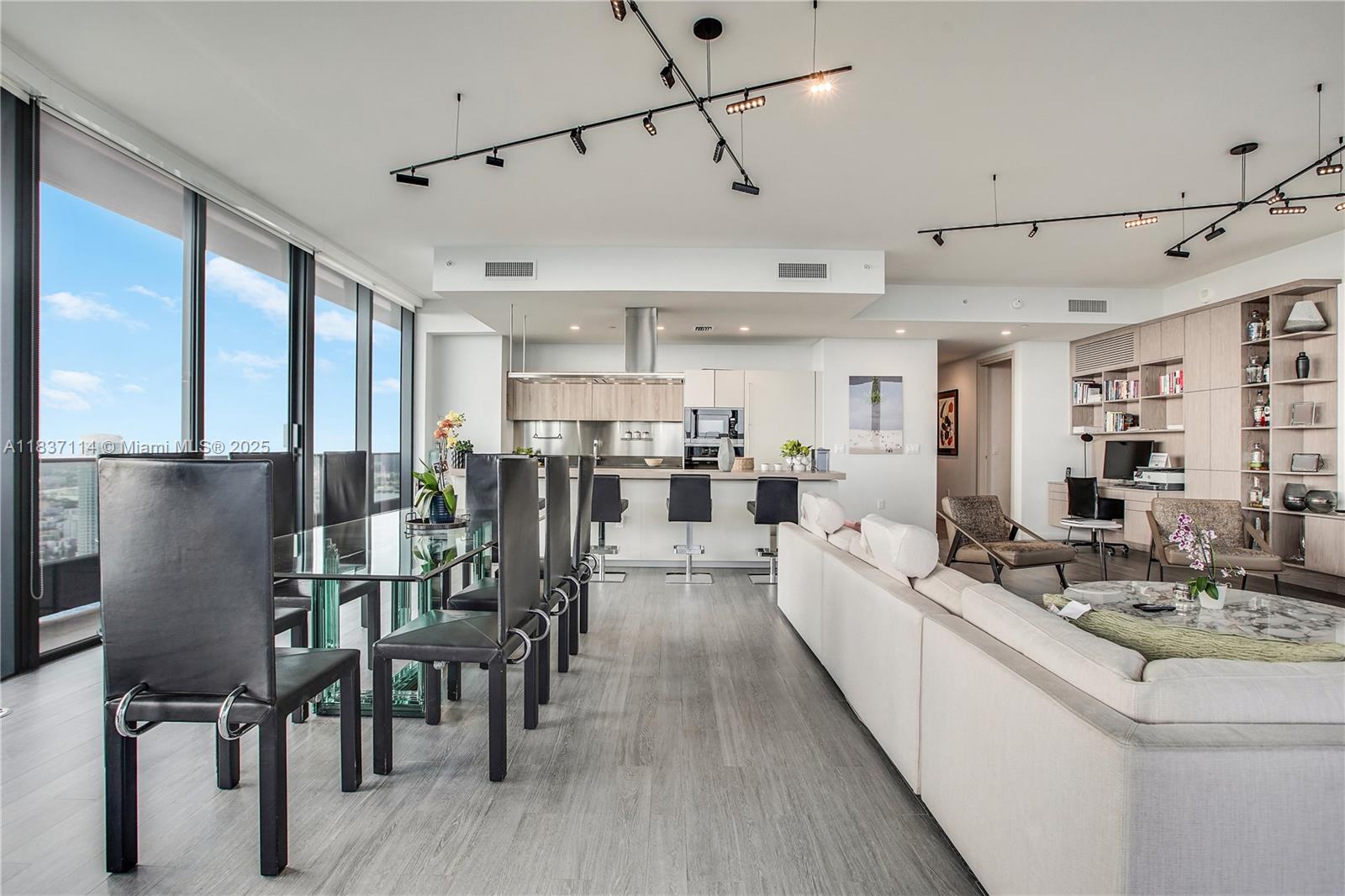 1000 Brickell plz PH6002