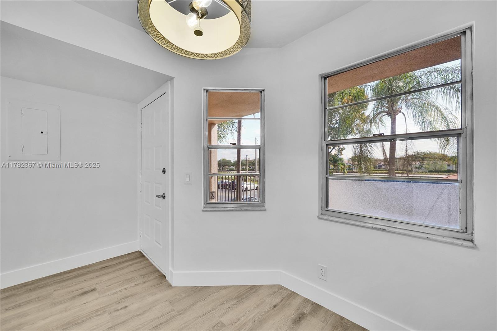 CAMBRIDGE AT CENTURY VILL - Residential
