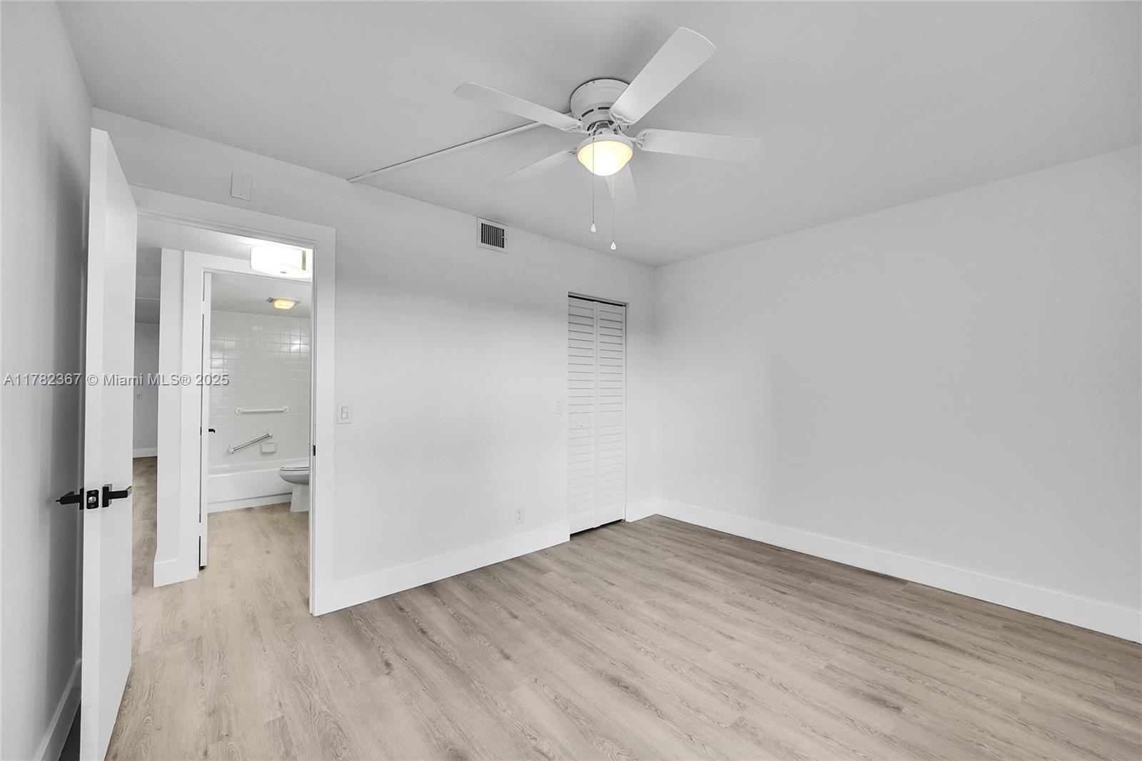 CAMBRIDGE AT CENTURY VILL - Residential