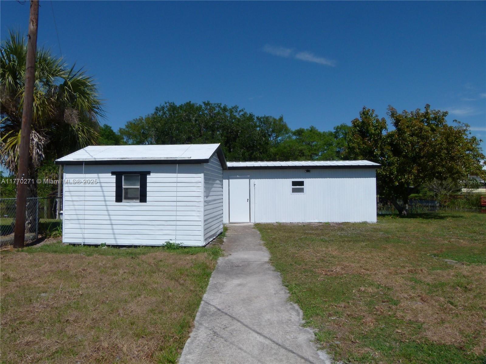 Lucy Island - Residential