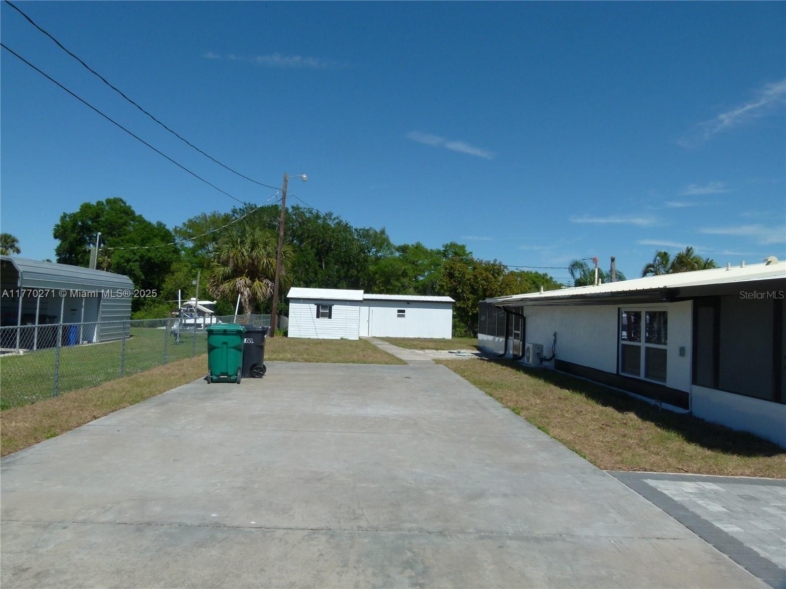 Lucy Island - Residential