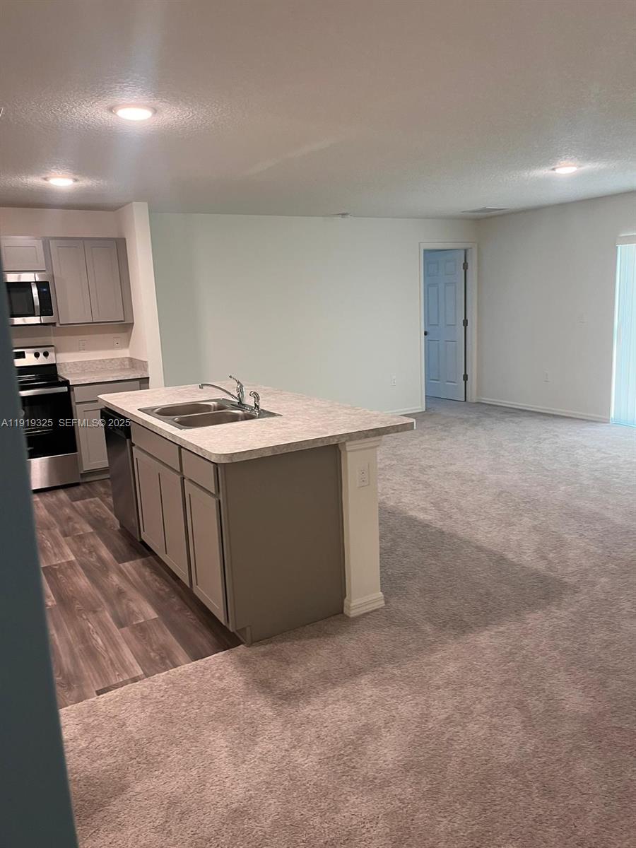 PORT ST LUCIE SECTION 25 - Residential Lease