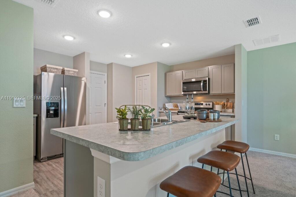 PORT ST LUCIE SECTION 25 - Residential Lease