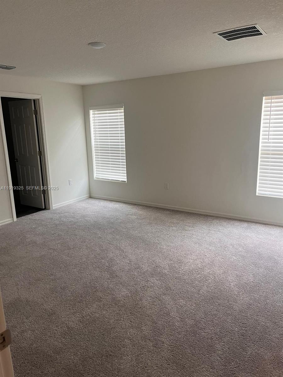 PORT ST LUCIE SECTION 25 - Residential Lease