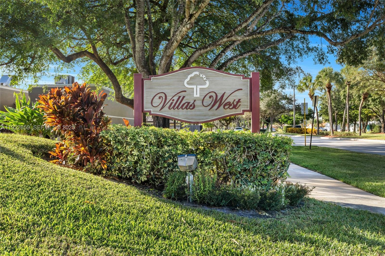 EVERGLADES SUGAR & LAND C - Residential