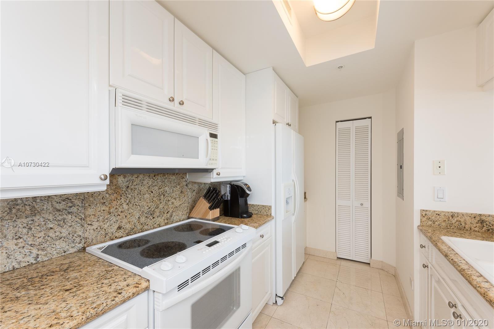 THREE TEQUESTA POINT COND - Residential