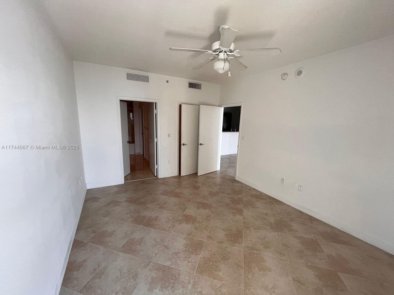 CITYPLACE SOUTH TOWER CON - Residential Lease