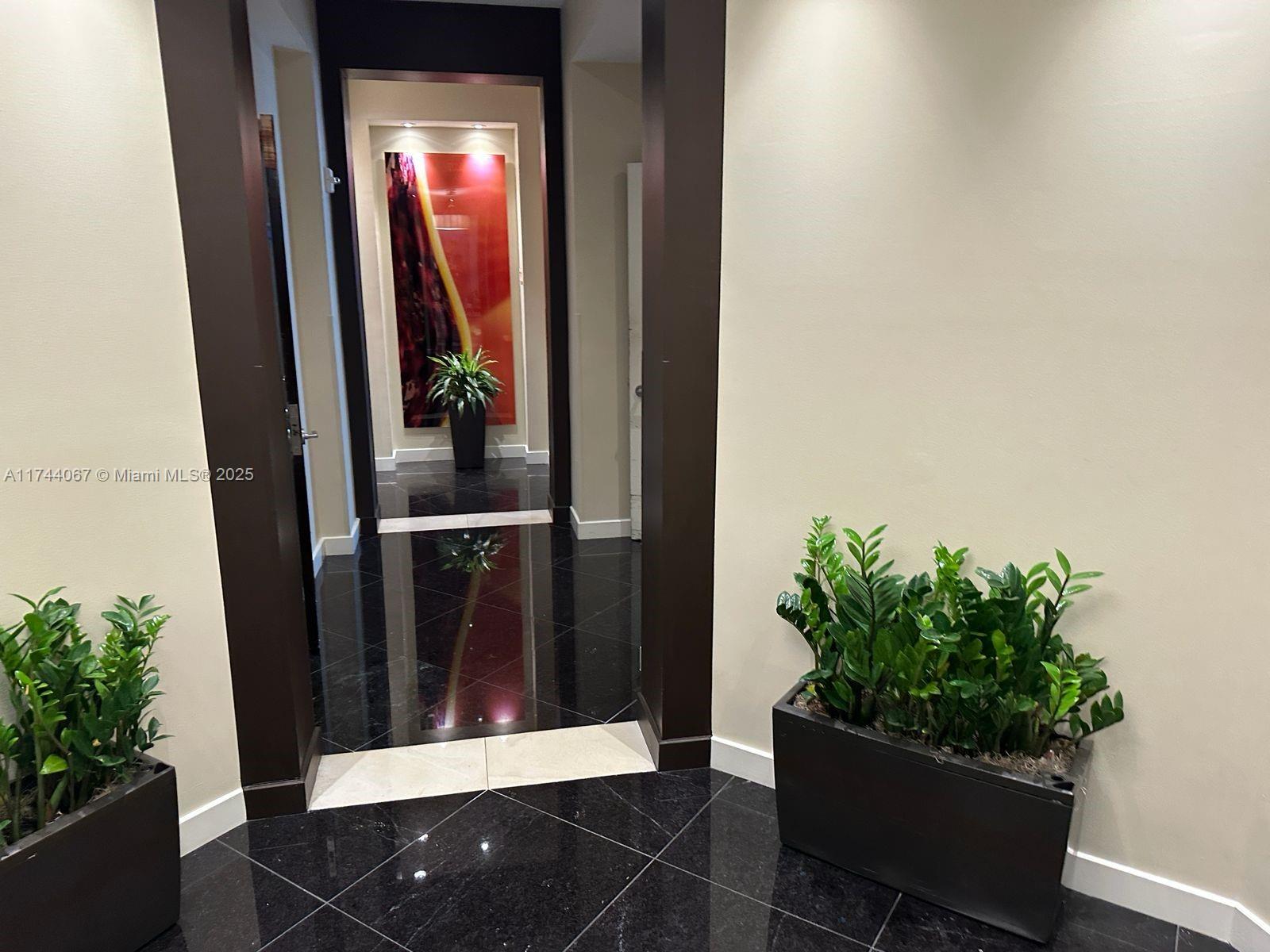 CITYPLACE SOUTH TOWER CON - Residential Lease