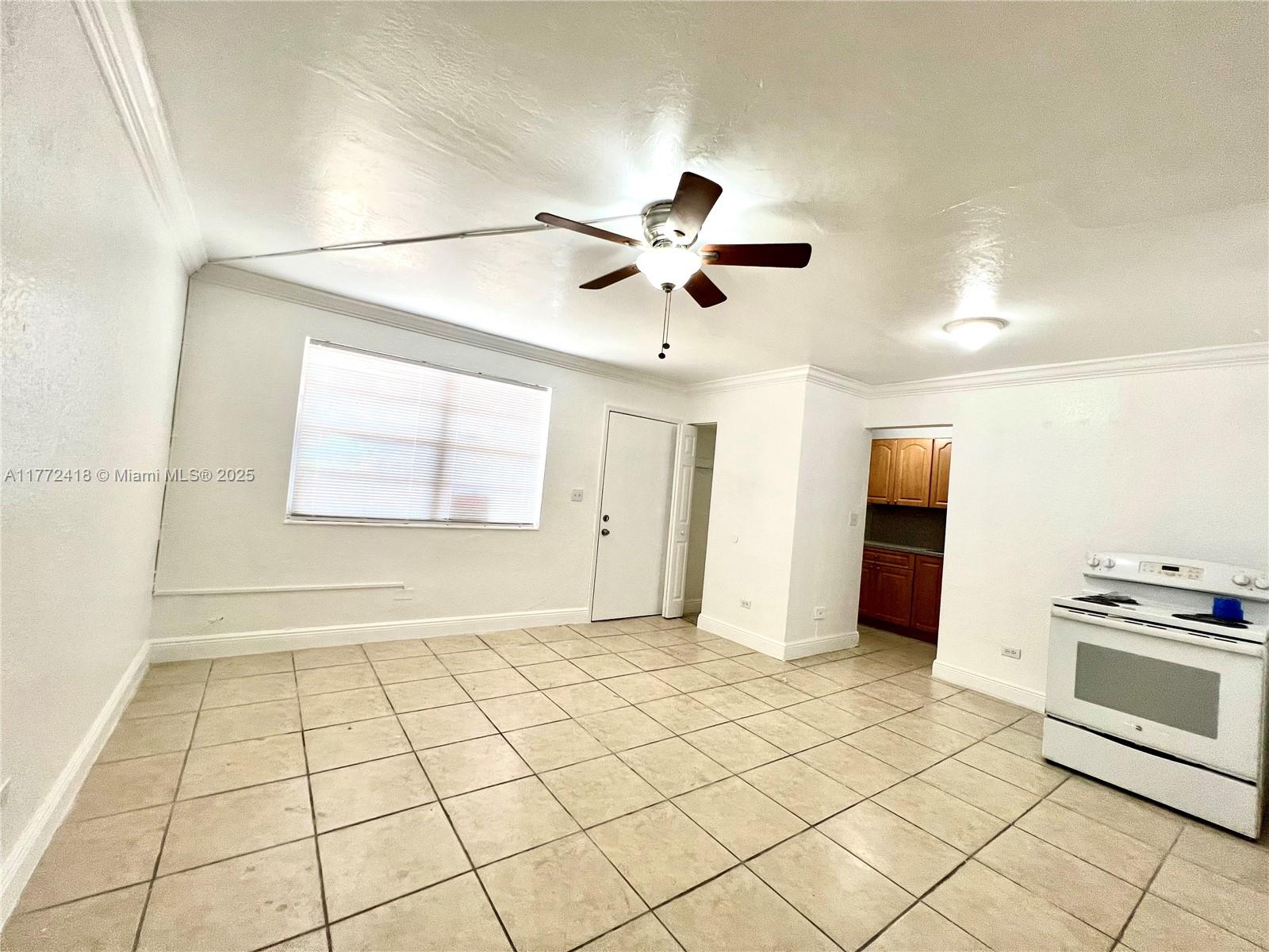 Rental Property at 9760 Sw 184th St 3D, Cutler Bay, Miami-Dade County, Florida - Bedrooms: 2 
Bathrooms: 1  - $1,600 MO.