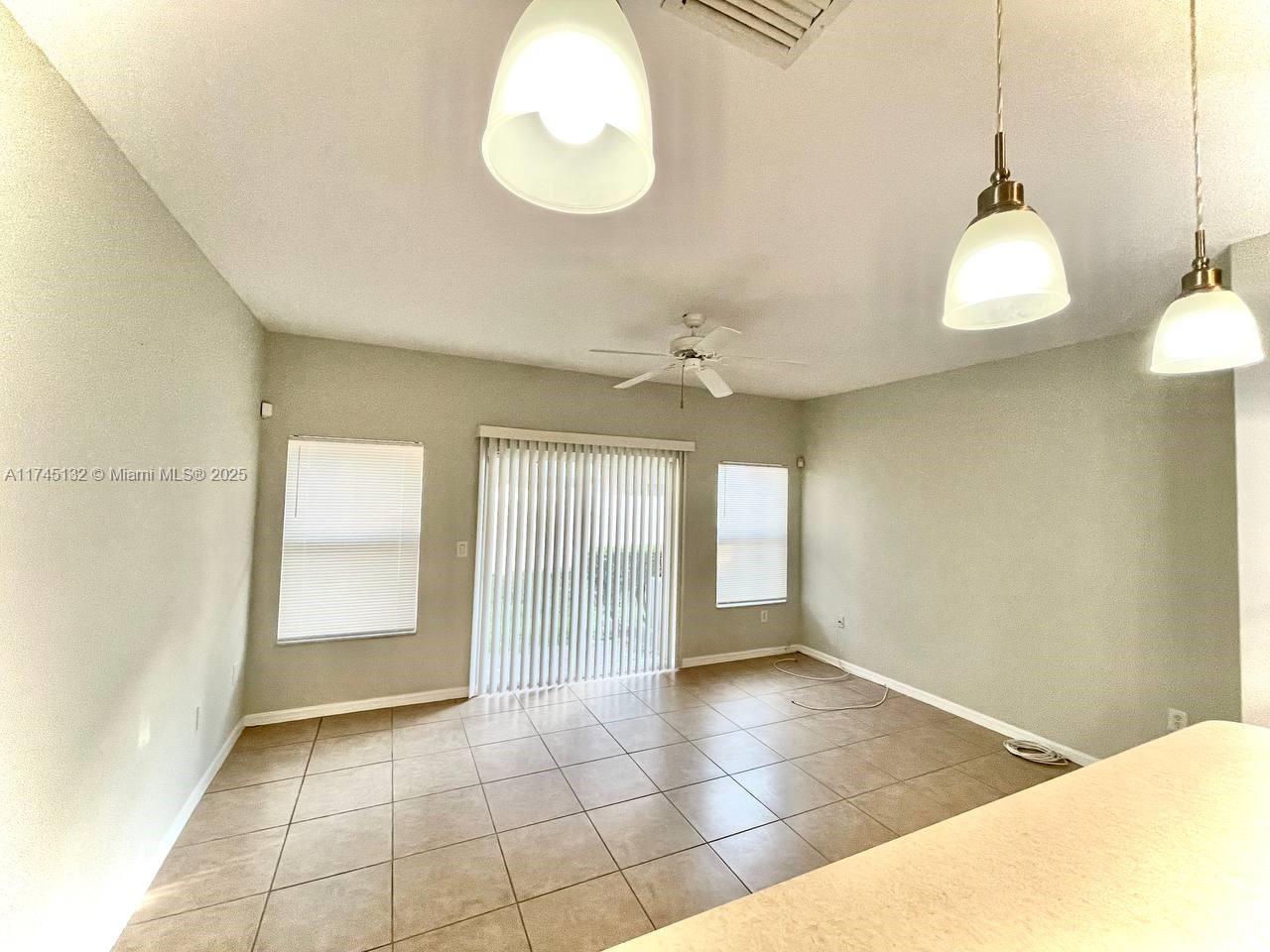 2976 NW 30th Ct