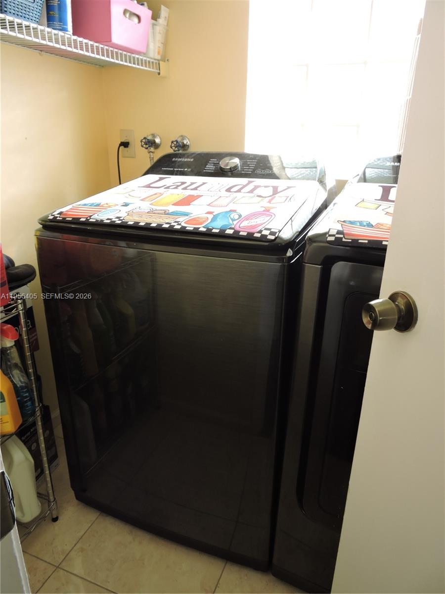 LANDINGS - Residential