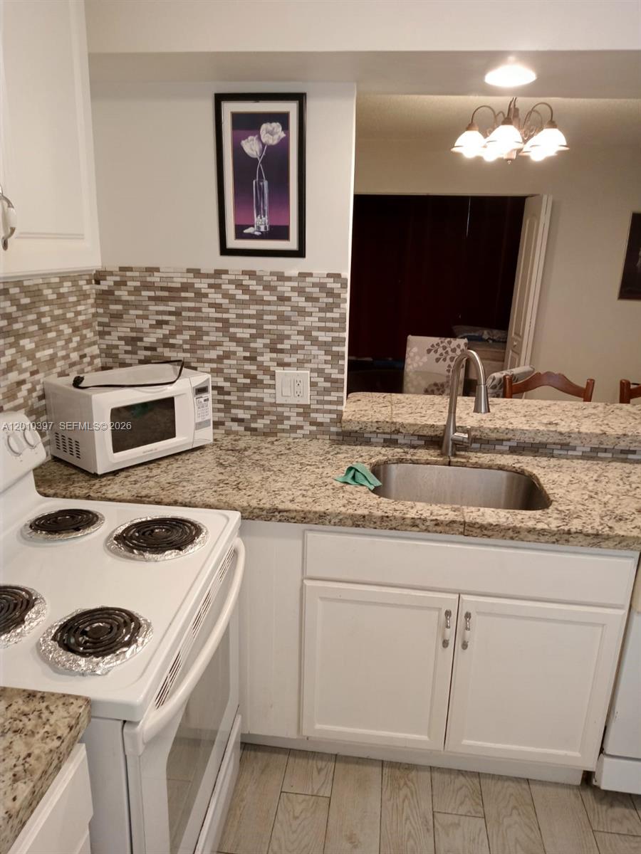 319 NE 14th Ave 604