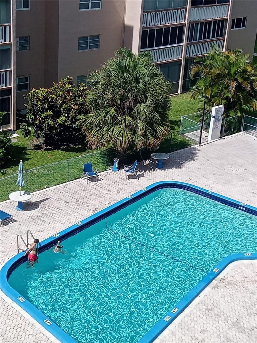 Photo of 319 NE 14th Ave #604, Hallandale Beach, FL 33009 (MLS # A12010397)