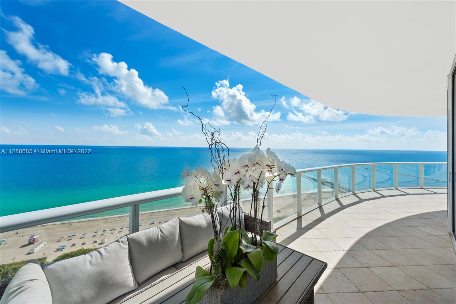 CONTINUUM ON SOUTH BEACH - Residential