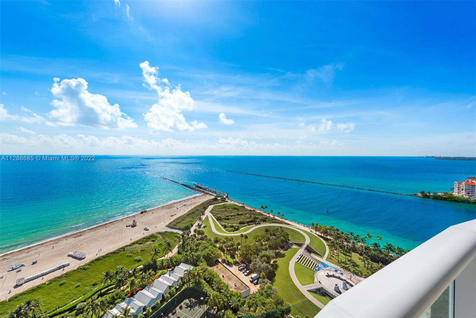 CONTINUUM ON SOUTH BEACH - Residential