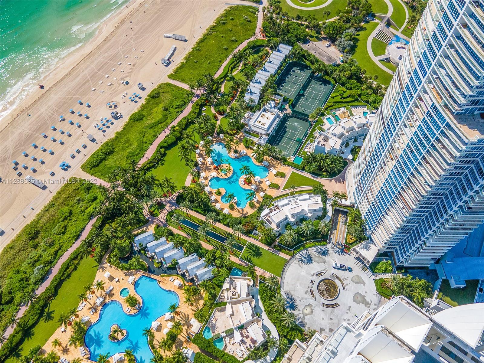 CONTINUUM ON SOUTH BEACH - Residential