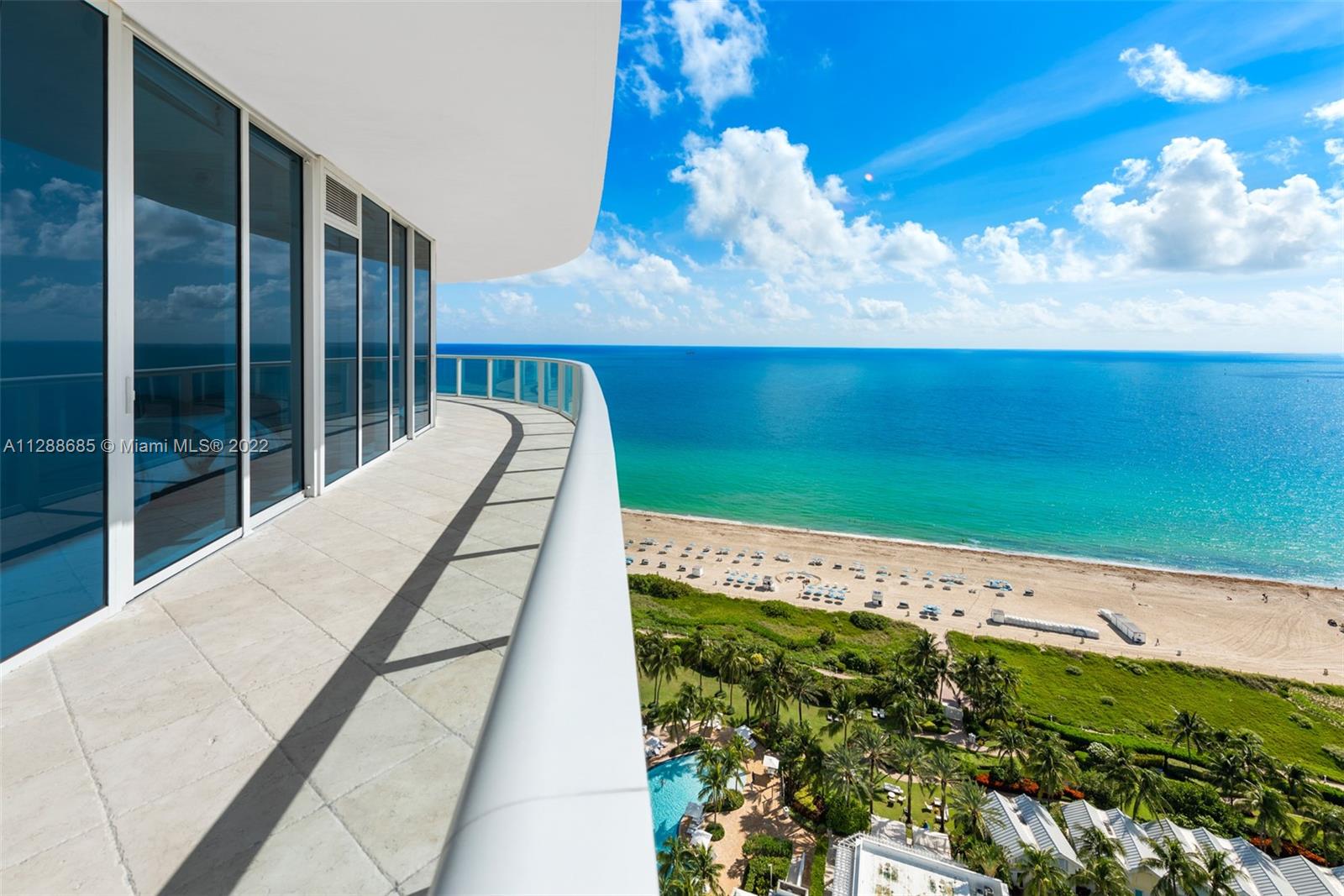 CONTINUUM ON SOUTH BEACH - Residential