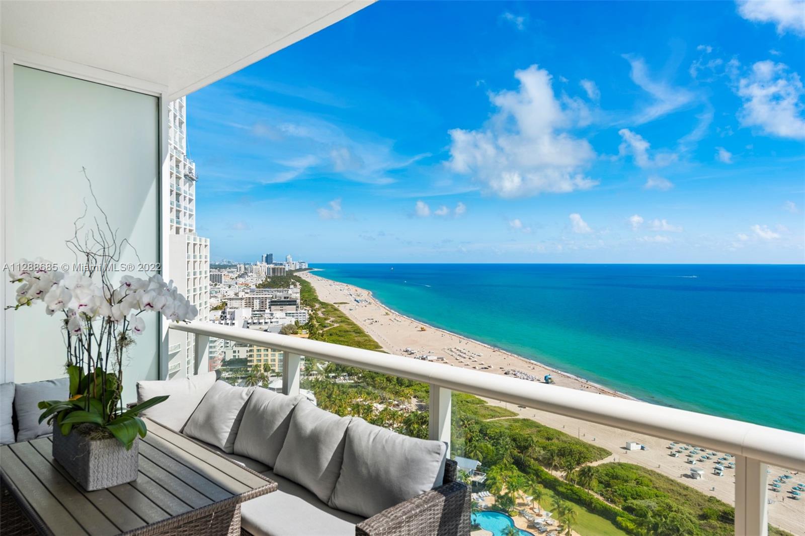 CONTINUUM ON SOUTH BEACH - Residential