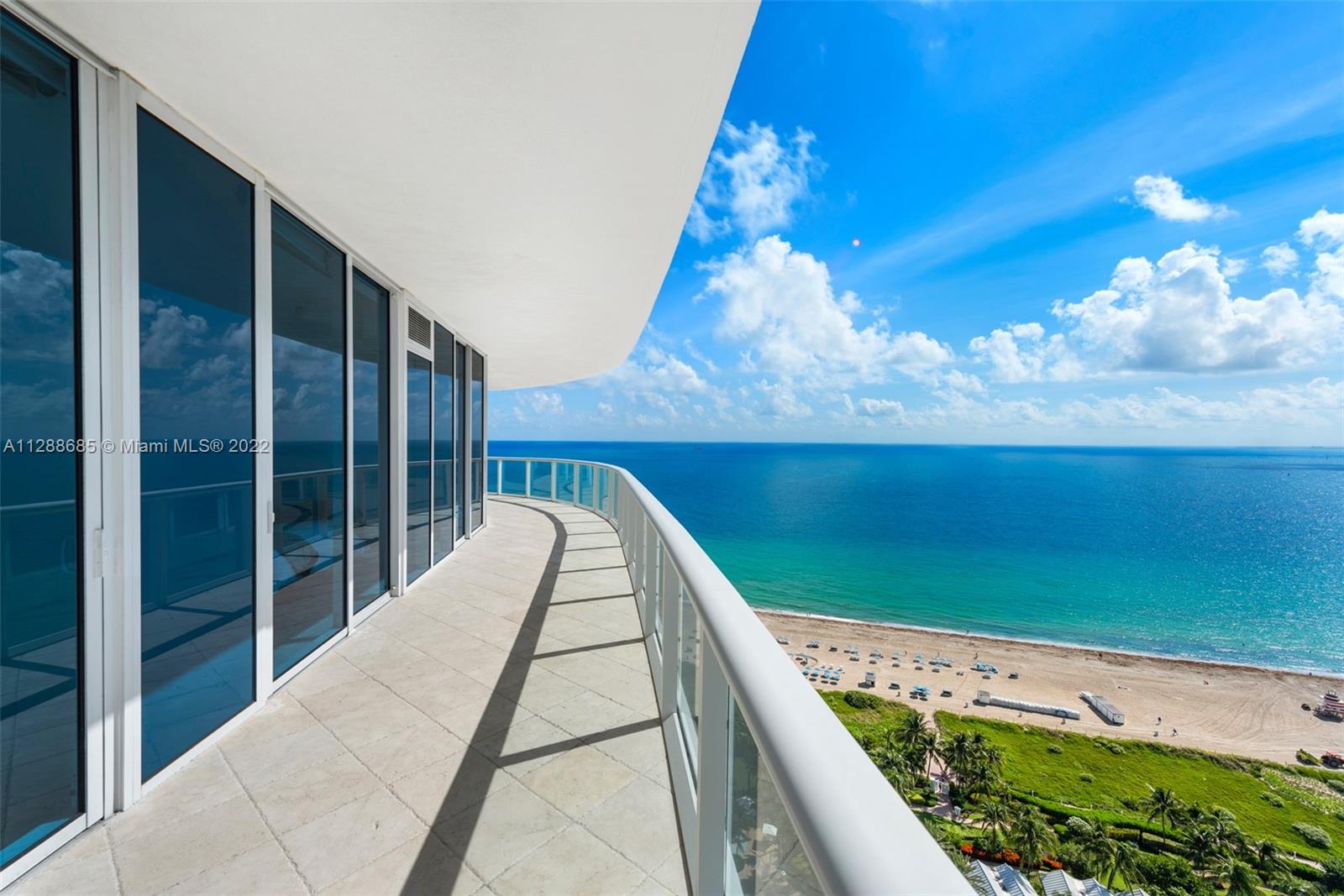 CONTINUUM ON SOUTH BEACH - Residential