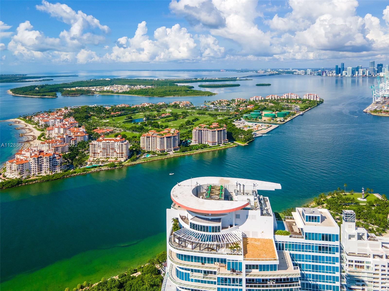 CONTINUUM ON SOUTH BEACH - Residential