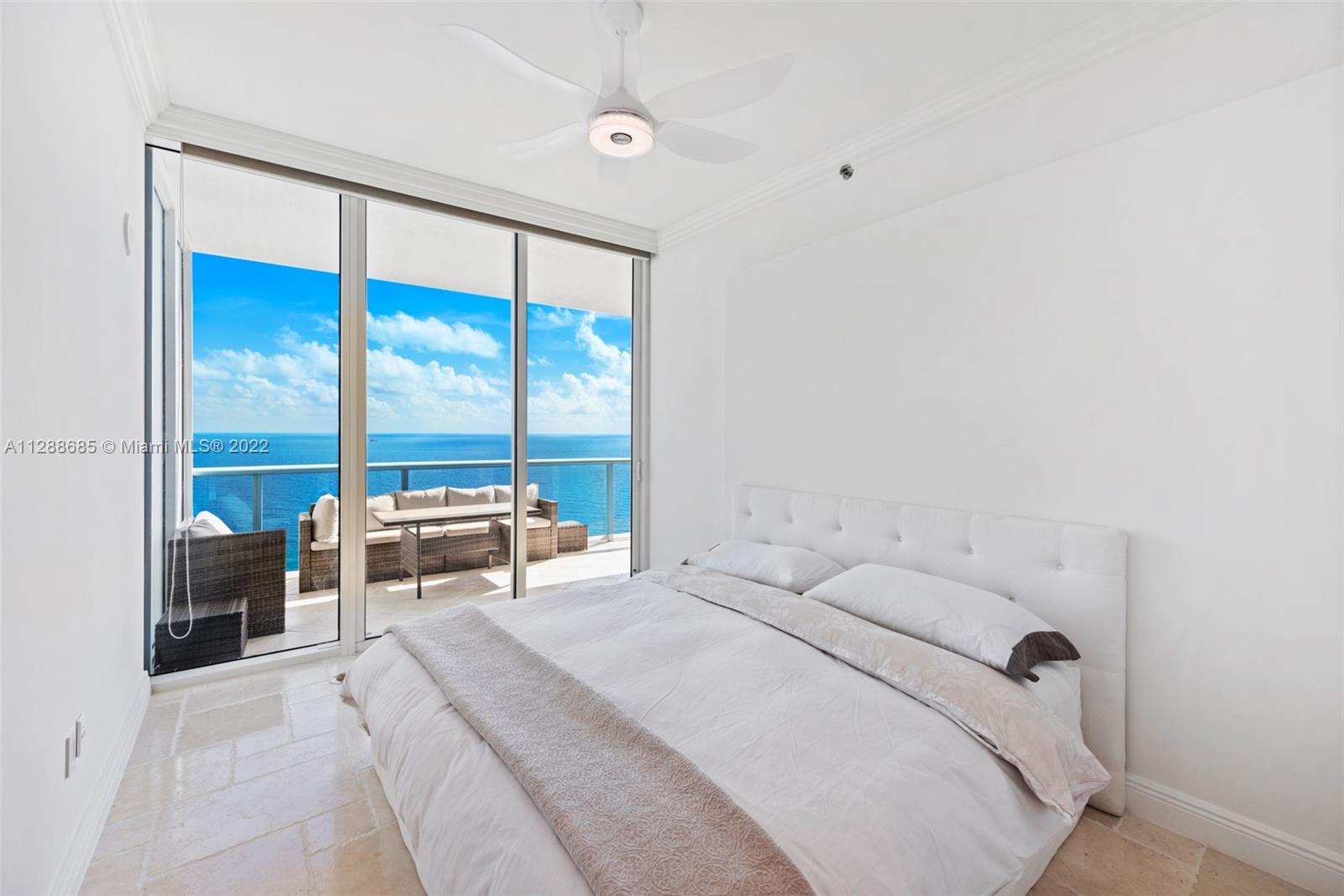 CONTINUUM ON SOUTH BEACH - Residential