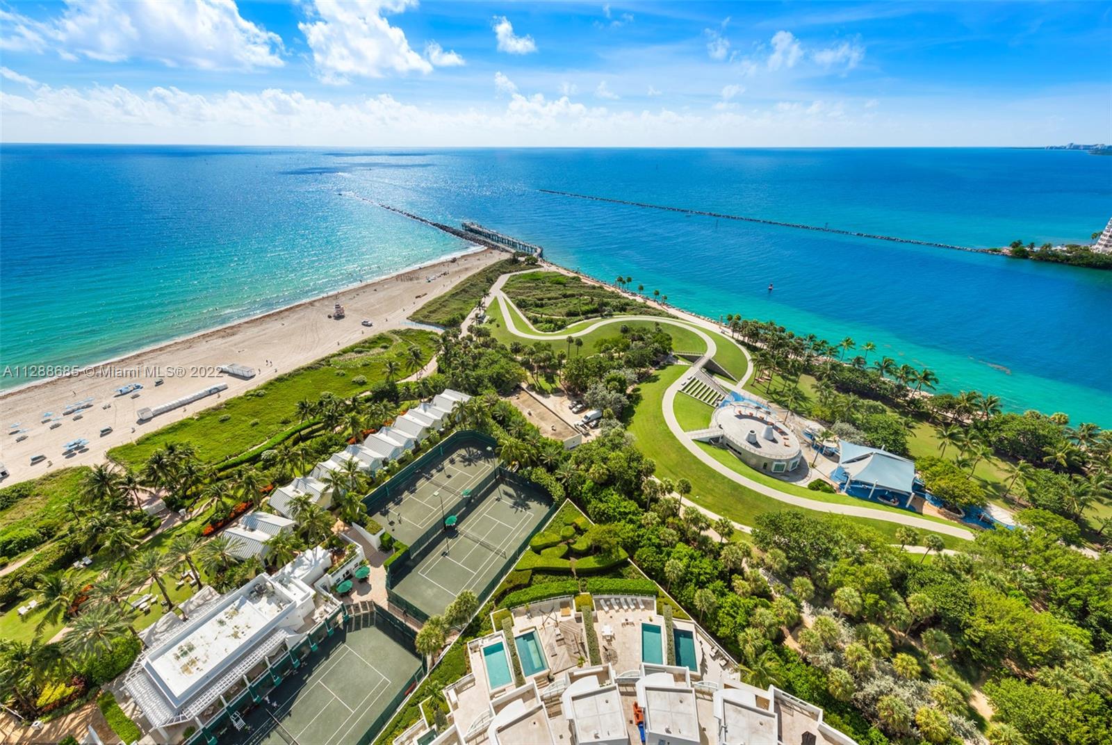 CONTINUUM ON SOUTH BEACH - Residential