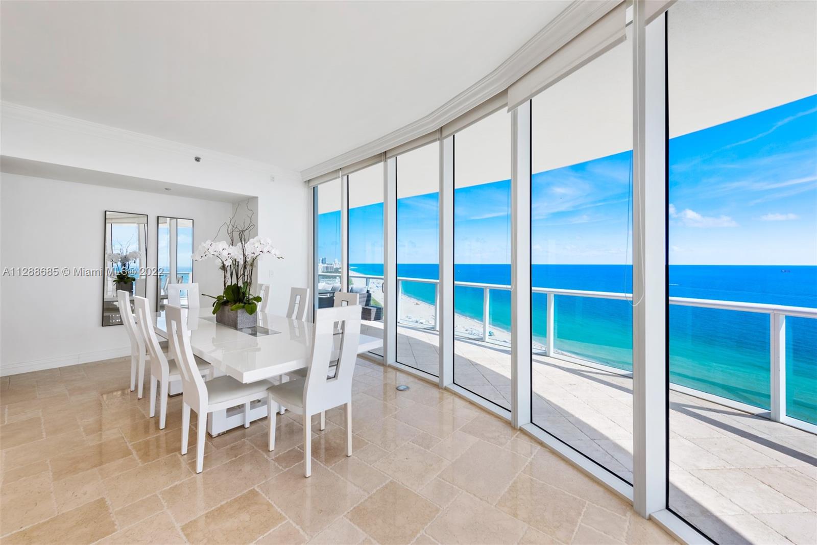 CONTINUUM ON SOUTH BEACH - Residential