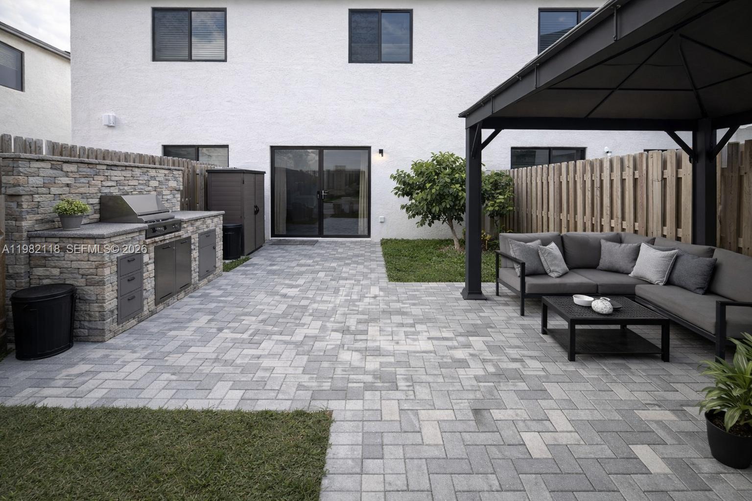 SILVER PALM RESIDENTIAL H - Residential