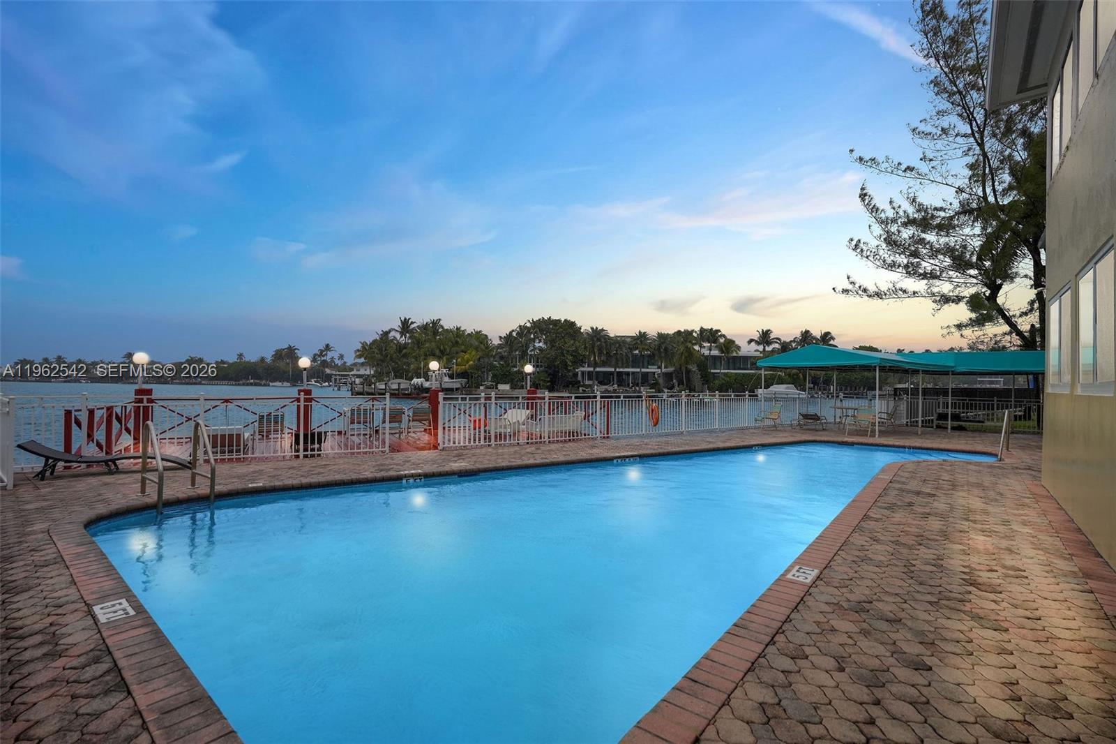 LAKE VIEW SUB AMD - Residential Lease