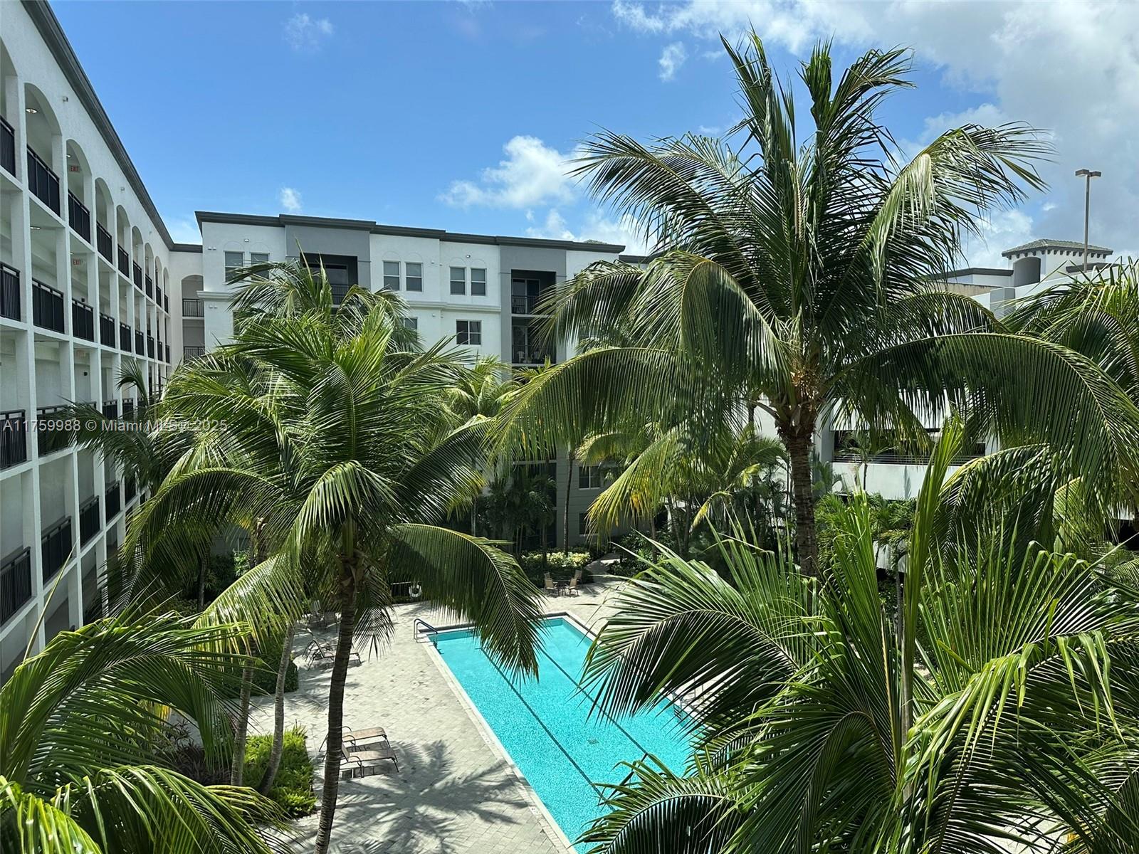 VIZCAYA LAKES CONDO - Residential Lease