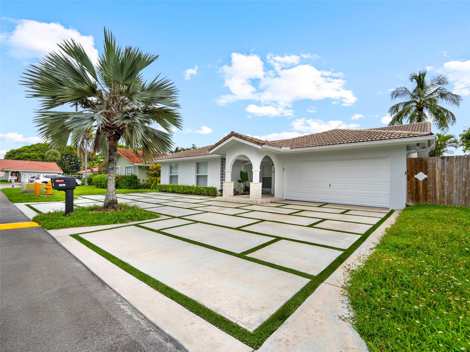 5976 SW 88 pl