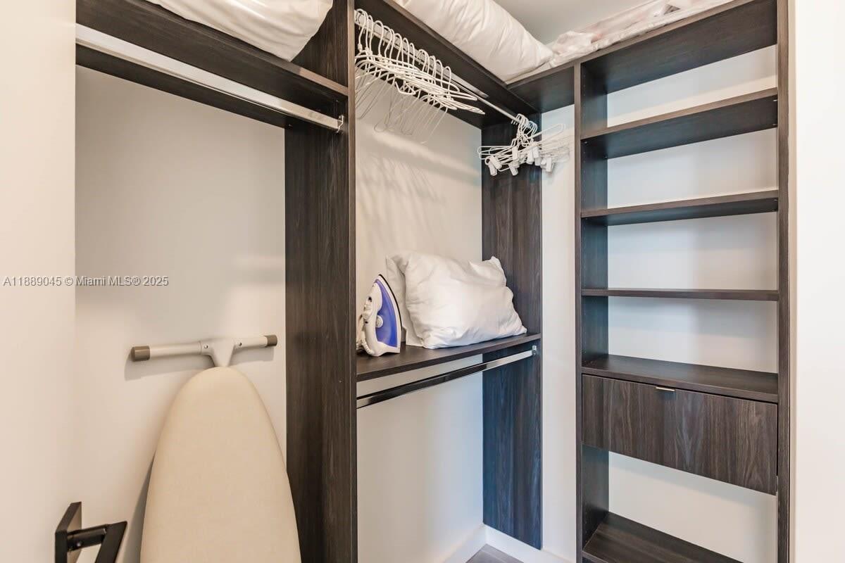 MAP OF MIAMI DADE CO. FL. - Residential