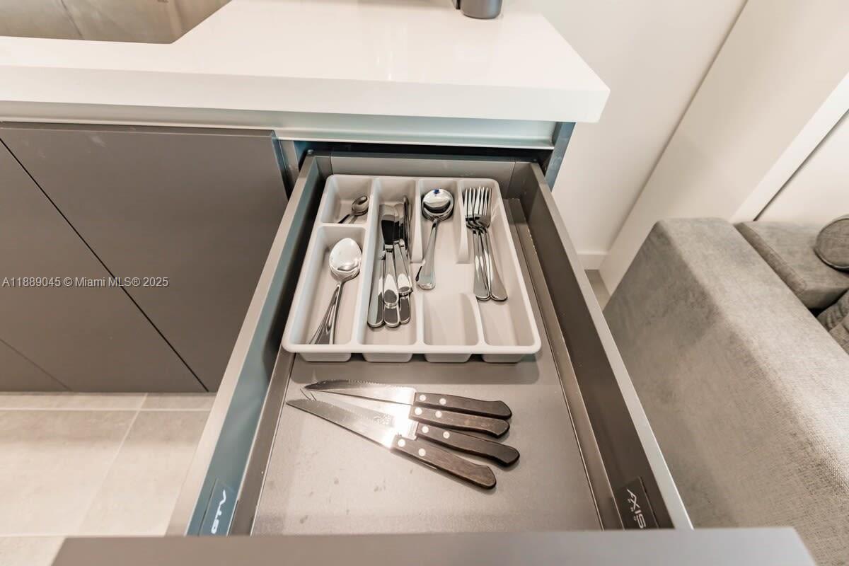 MAP OF MIAMI DADE CO. FL. - Residential