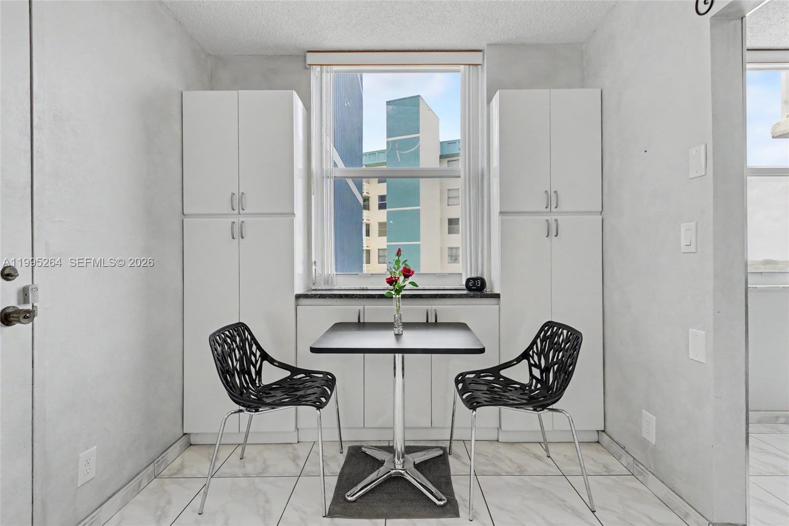 HILLCREST EAST NO 24 COND - Residential