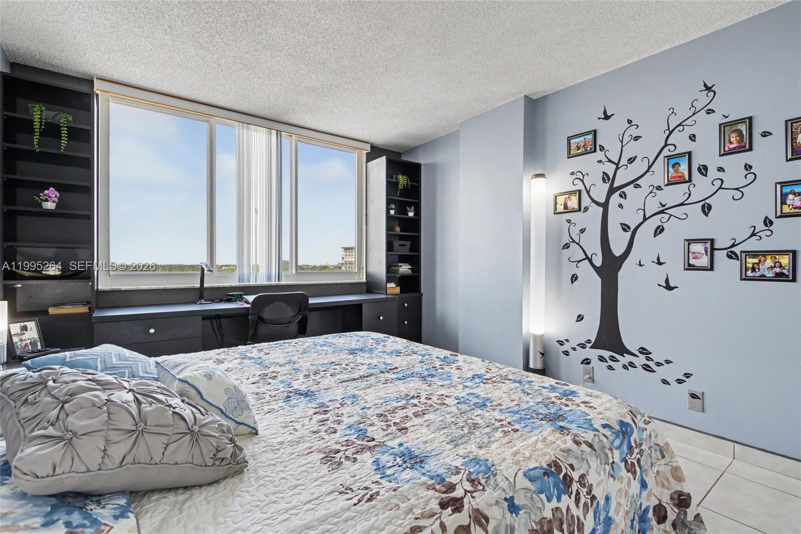 HILLCREST EAST NO 24 COND - Residential