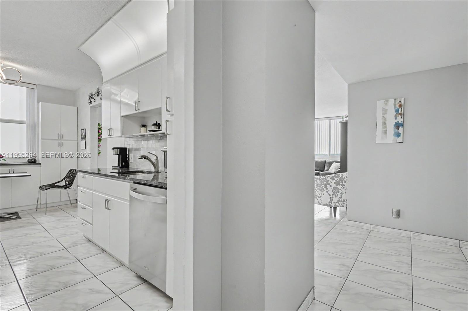 HILLCREST EAST NO 24 COND - Residential