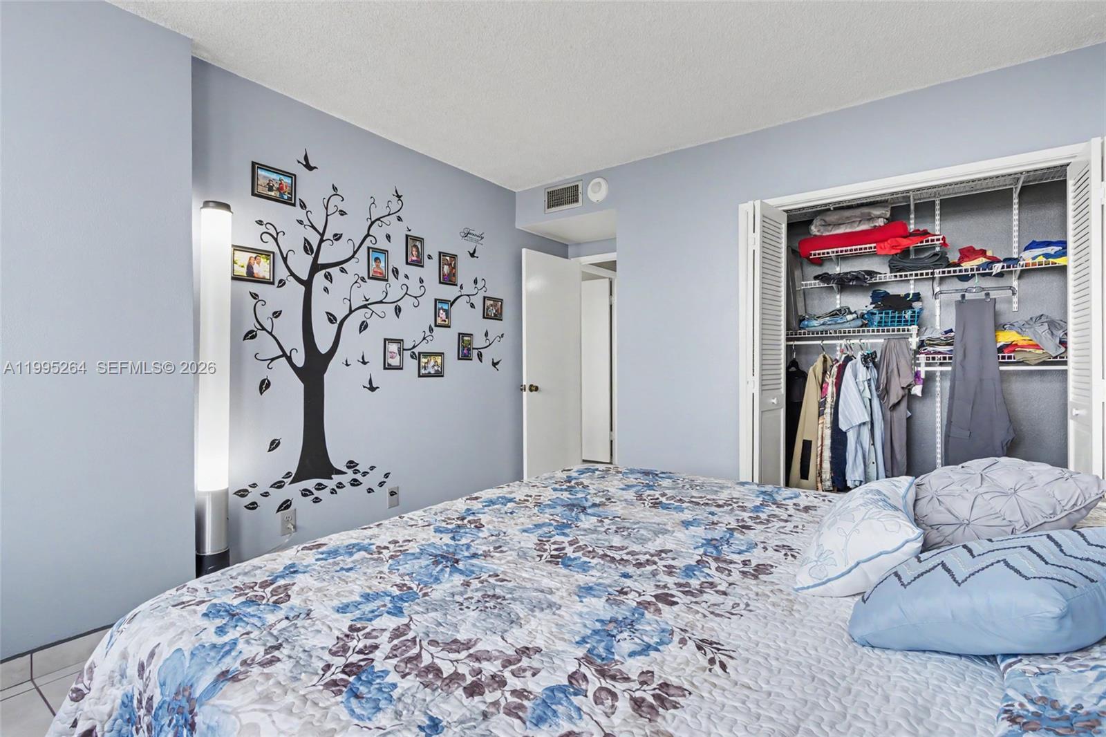 HILLCREST EAST NO 24 COND - Residential