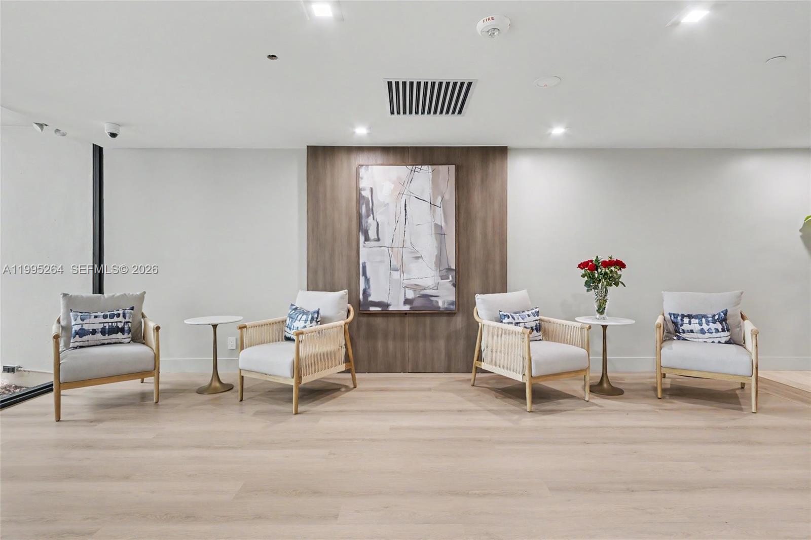 HILLCREST EAST NO 24 COND - Residential