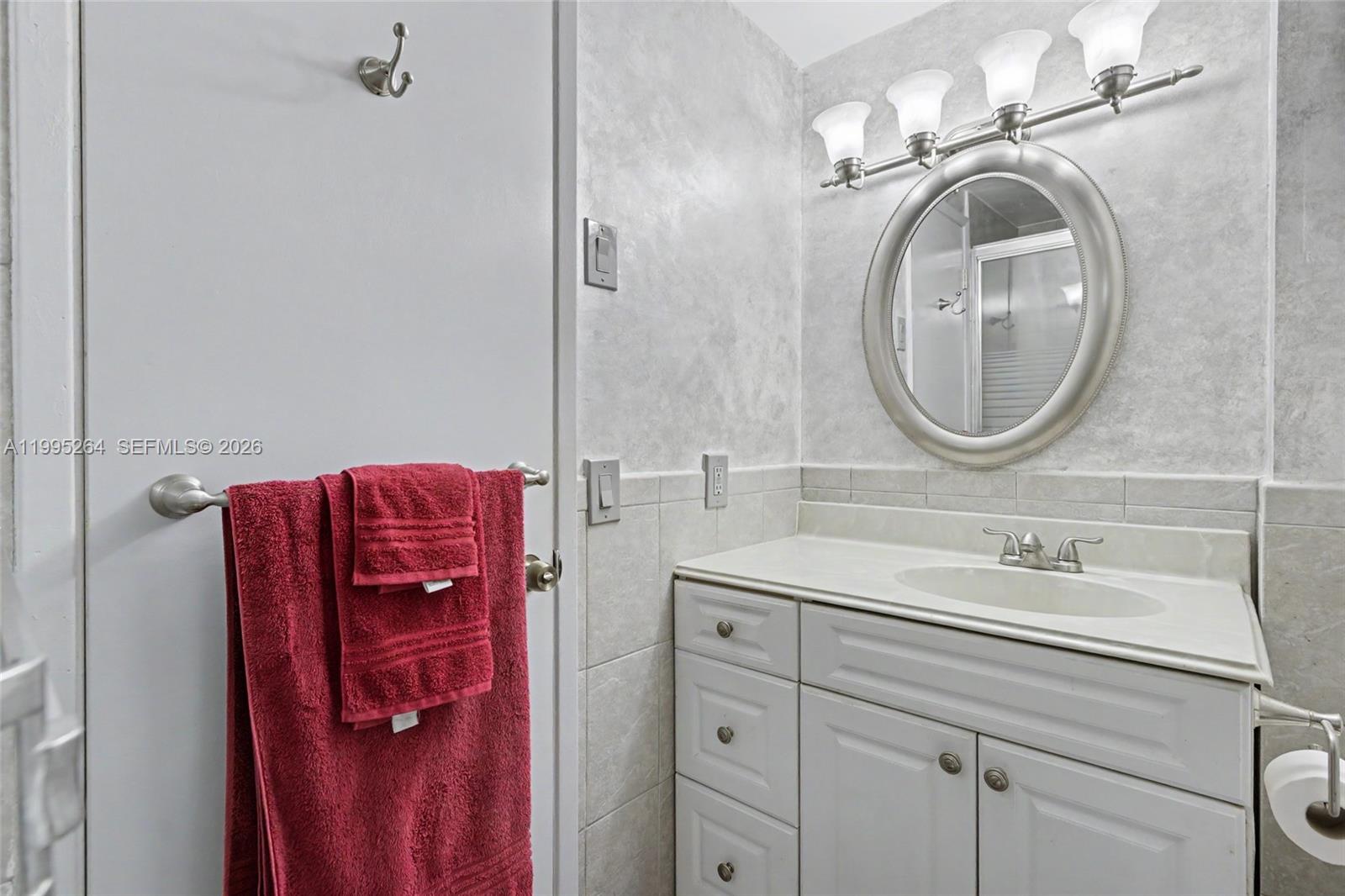 HILLCREST EAST NO 24 COND - Residential