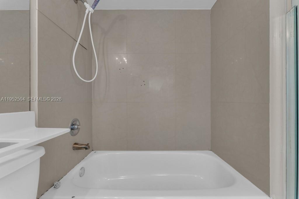 PARC CENTRAL AVENTURA EAS - Residential