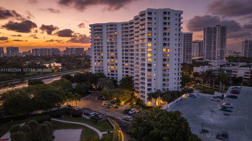 PARC CENTRAL AVENTURA EAS - Residential