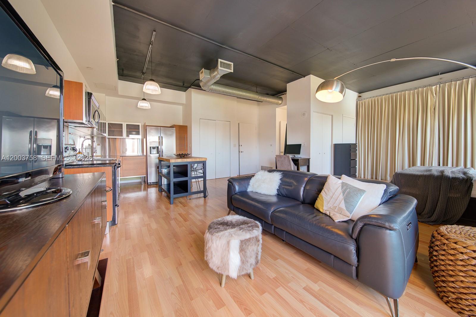 NEO CONDO - Residential