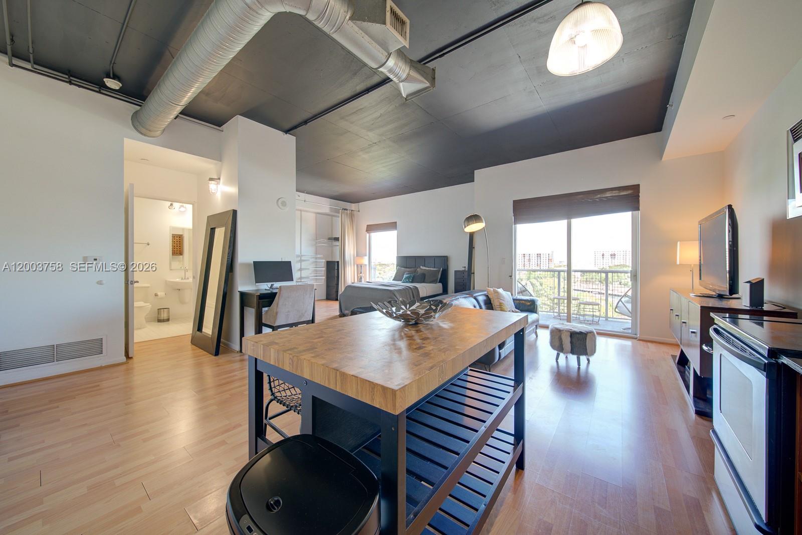 NEO CONDO - Residential