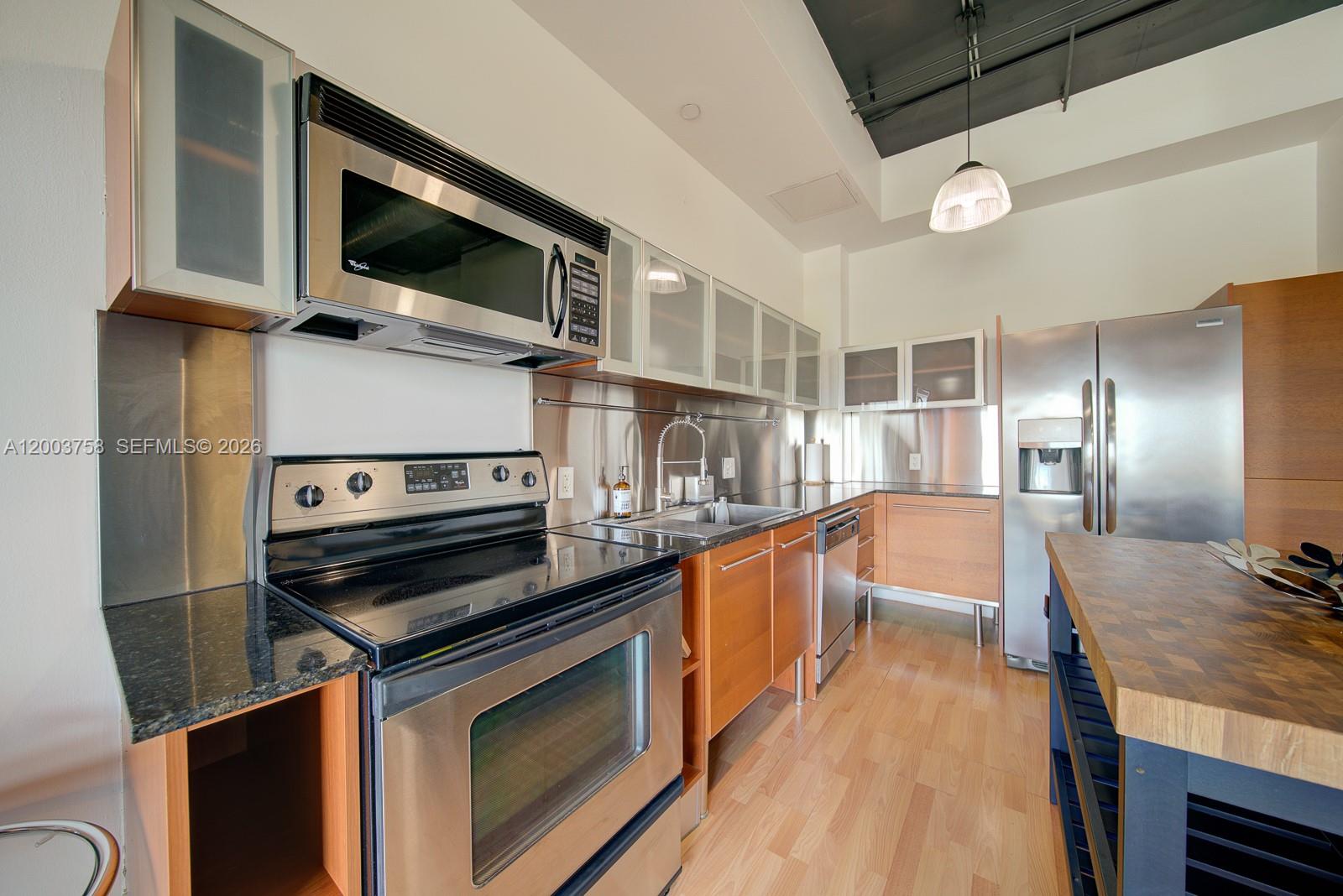 NEO CONDO - Residential