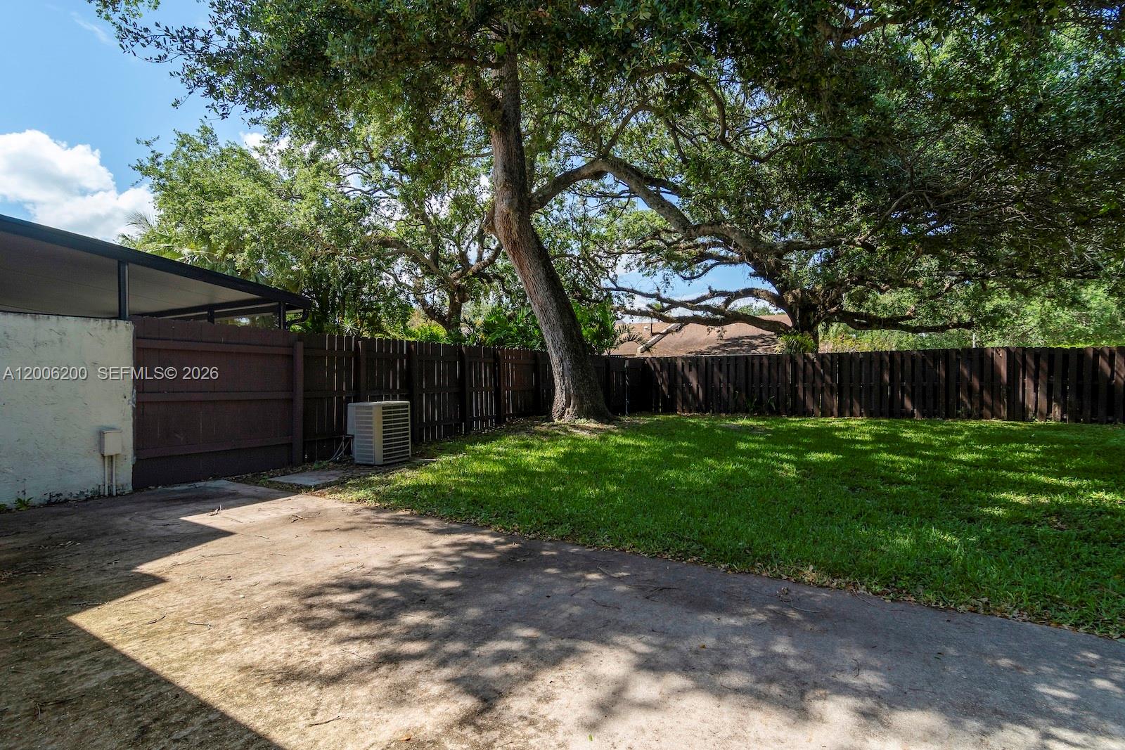 TAMERLANE - Residential