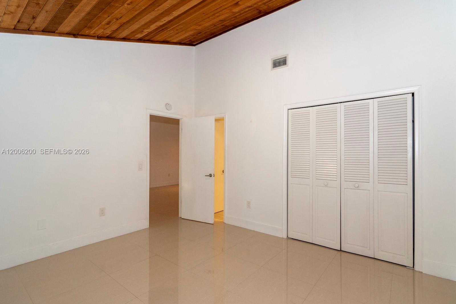 TAMERLANE - Residential