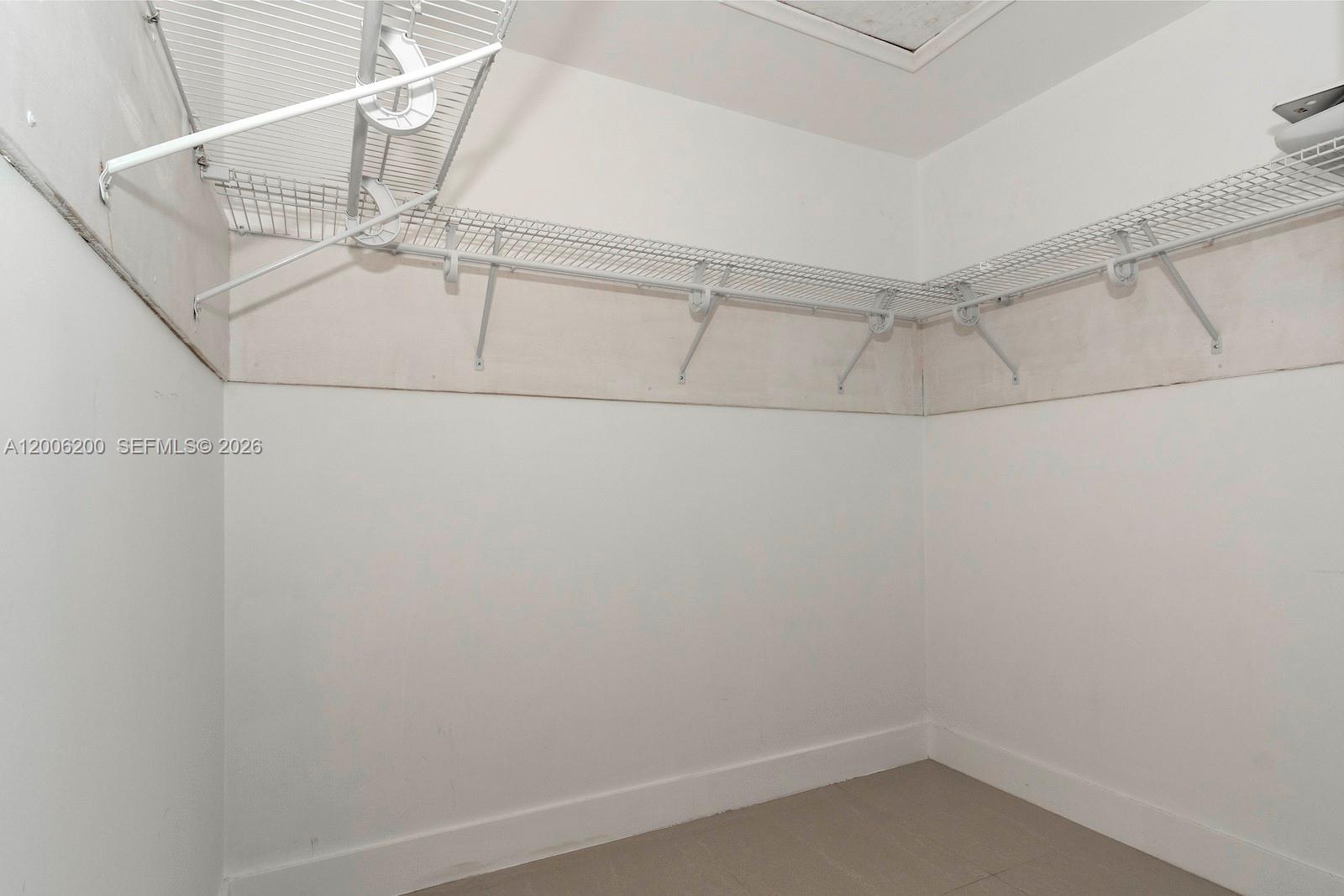 TAMERLANE - Residential