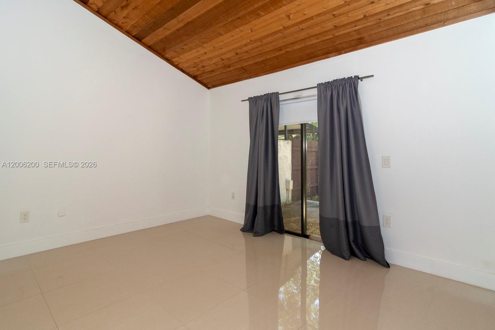 TAMERLANE - Residential