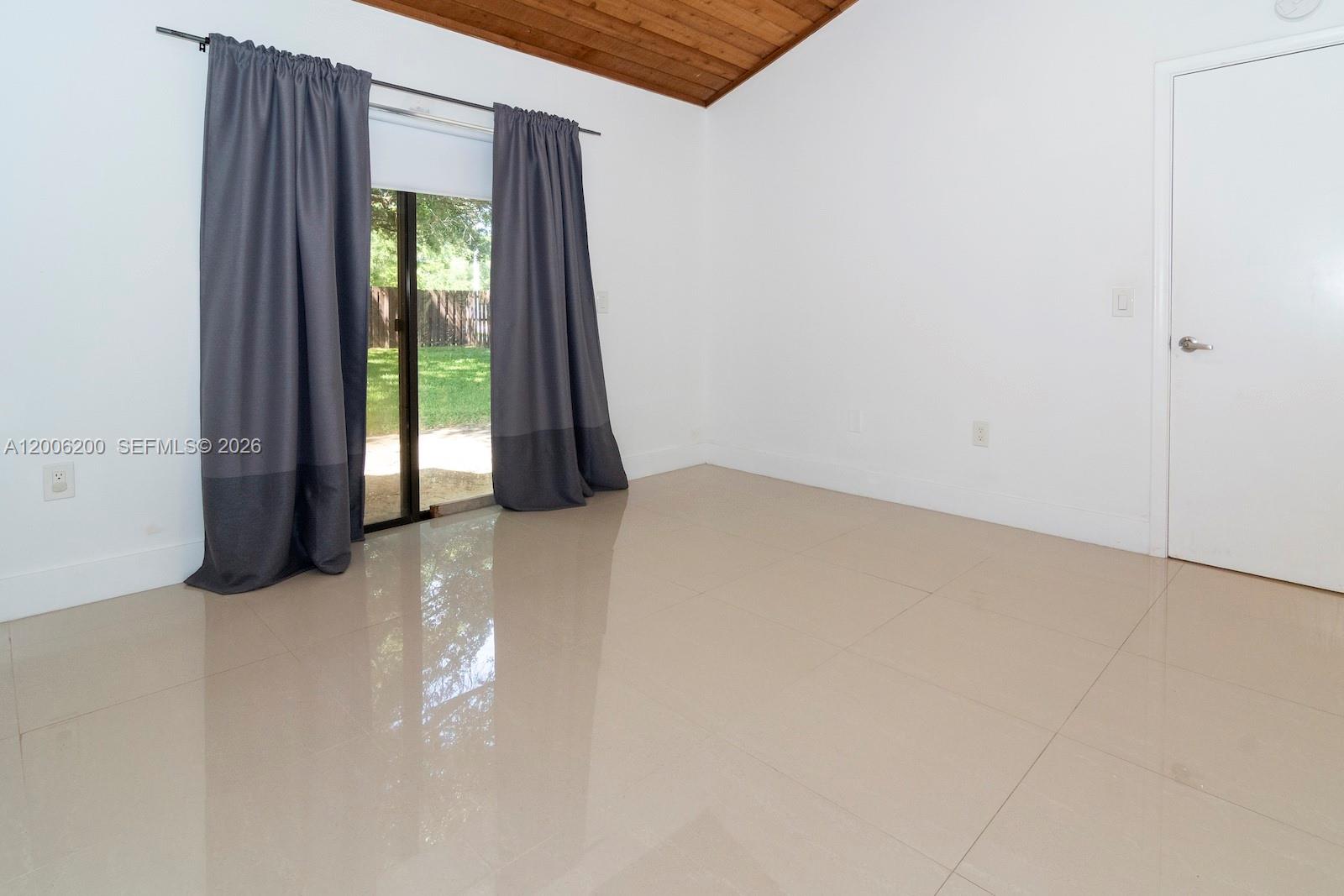 TAMERLANE - Residential